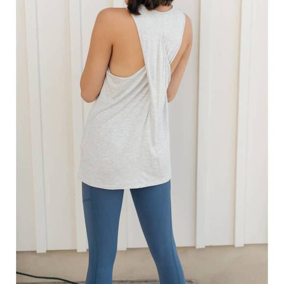 NEW 143 STORY twisted back tank in white - Picture 4 of 5